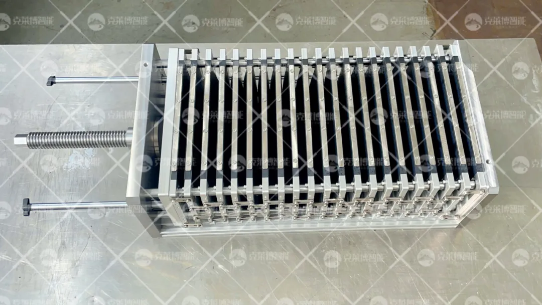 克萊博新一代固態(tài)電池拘束托盤，破解軟包電池制造難題